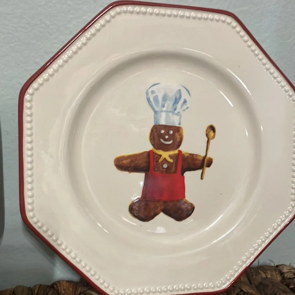 Williams Sonoma Gingerbread chef set of 2 desert plates